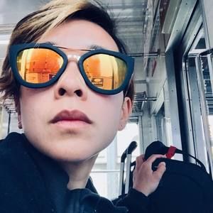 Meet your Posher, Christine